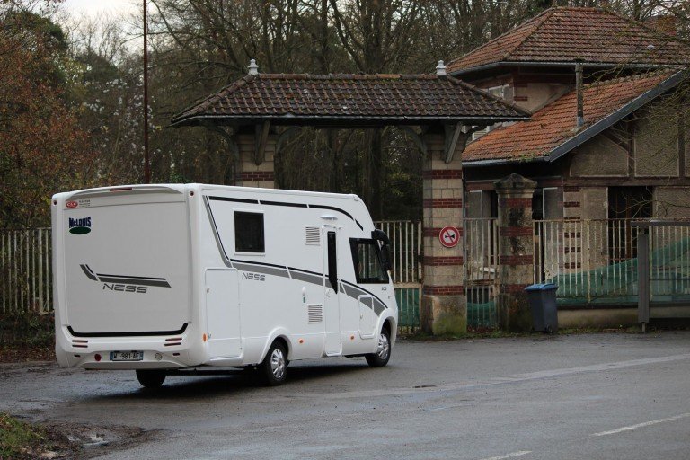 McLouis Ness 80G, tendance et entrée de gamme ⋆ Esprit Camping Car - Le ...