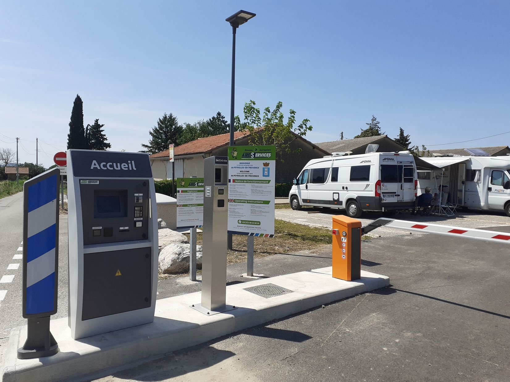 aire de services peyrolles-en-provence