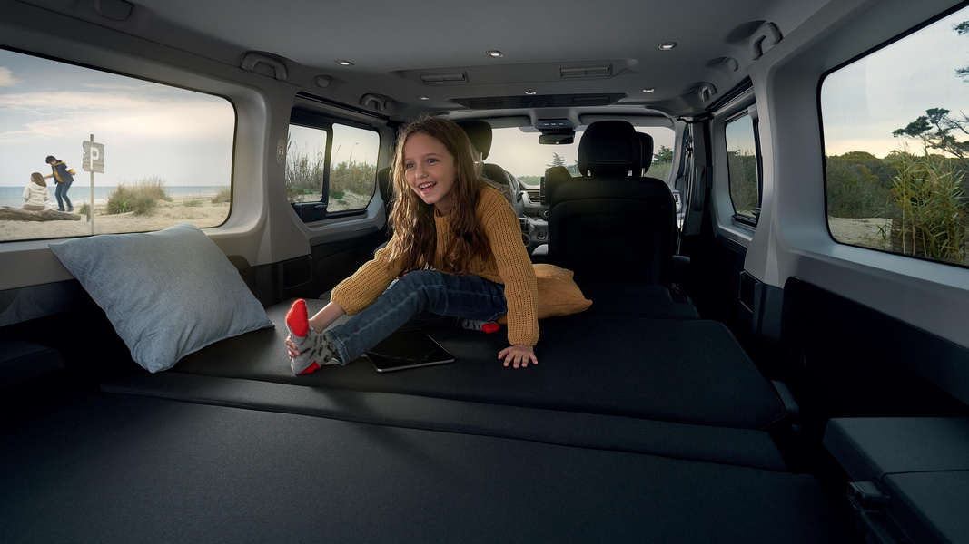 Van aménagé sur base Renault Trafic, intérieur fonctionnel