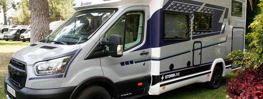 Profilé Benimar sur Ford Transit en finition Stormline