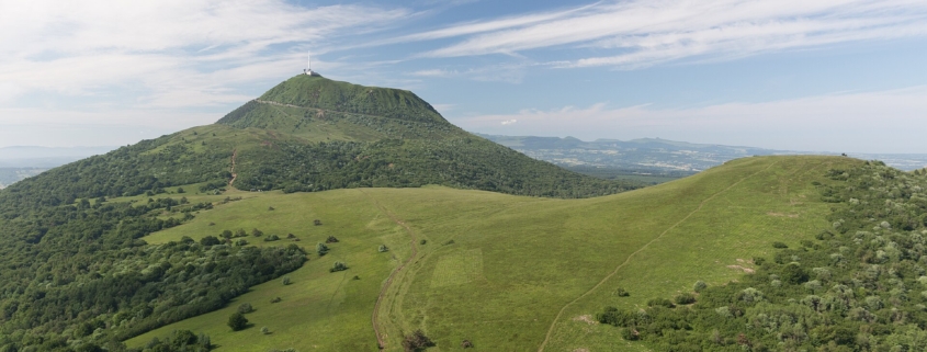Le Puy de Dôme et la chaîne des Puys, un incontournable pour un camping-car en Auvergne